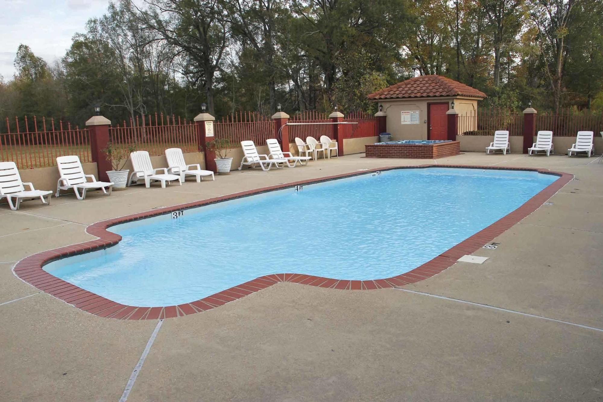 Best Western Airport Inn Monroe Instalações foto